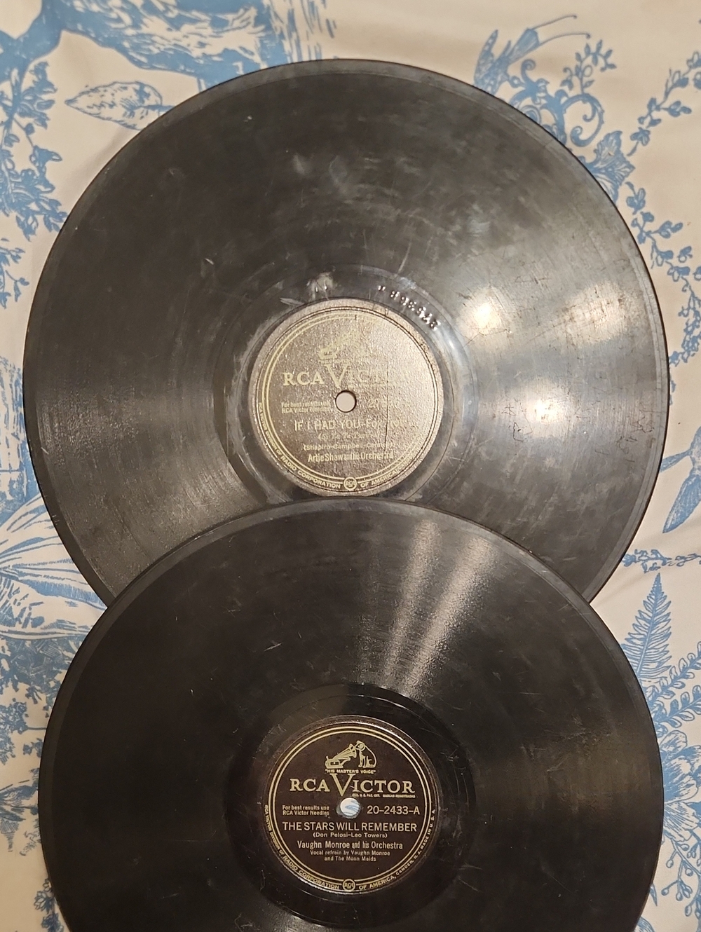 RCA Victor Vintage 78 RPM Vinyl Records - Black